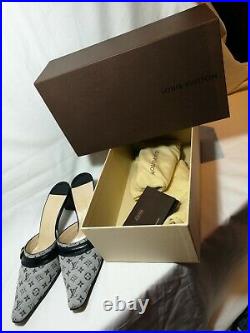 Authentic Louis Vuitton 39 Grey canvas slip on mules shoes leather original box
