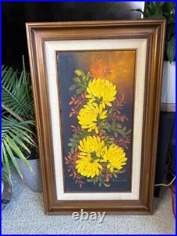 Vintagestill life oil painting Flowers signed Harrie Hoa
